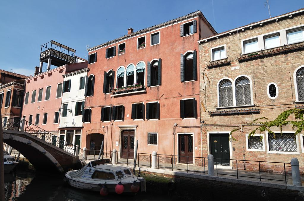 Palazzetto Da Schio Apartment Венеция Екстериор снимка